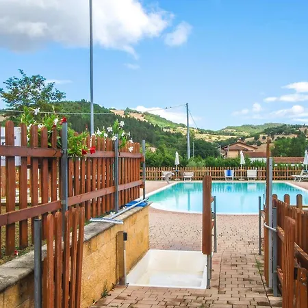 Lovely In With Private Swimming Pool, Be Inside Or Outside *